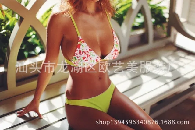 2021 Summer Sexy Floral Bandage Cloth Swimsuit Two-piece Bikini Sizes S -XL