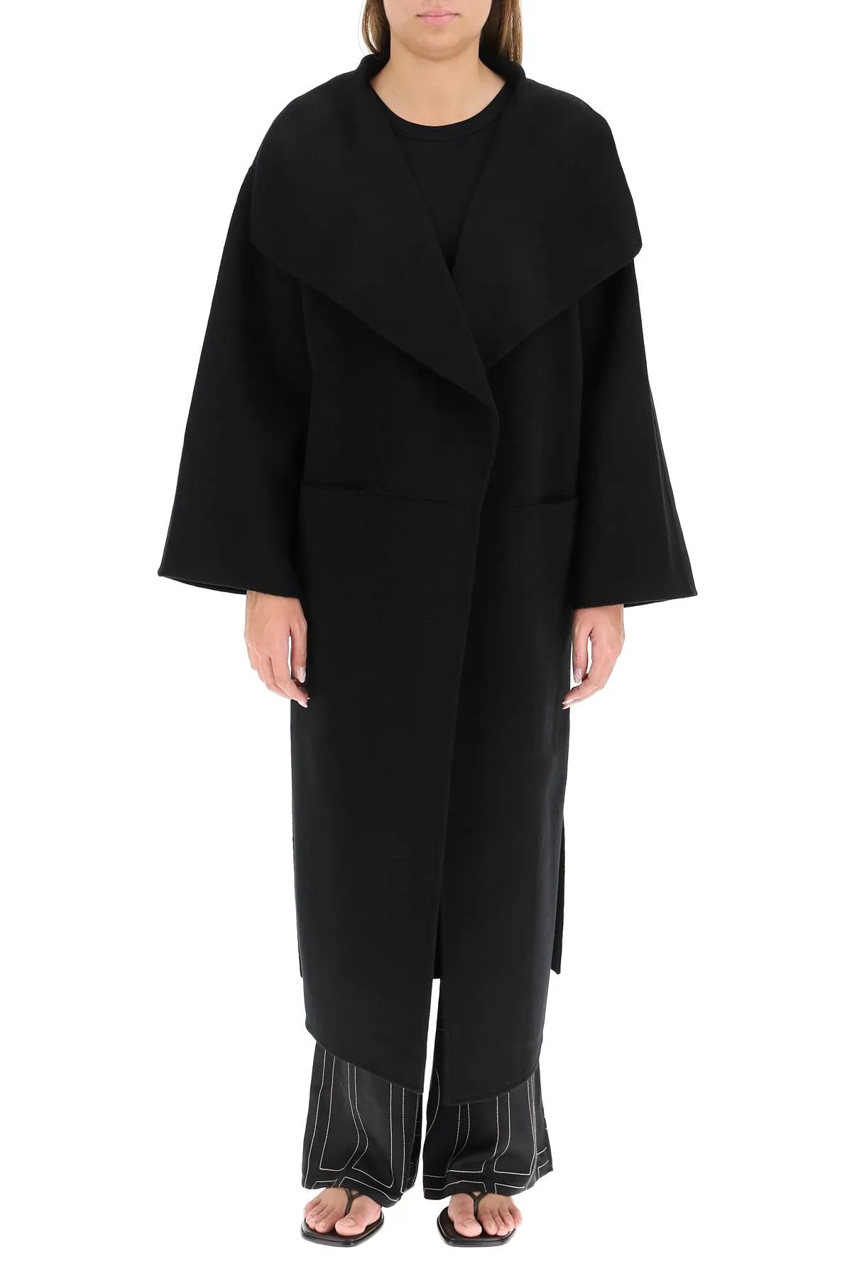 SIGNATURE WOOL AND CASHMERE BLEND COAT